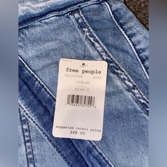 NEW WITH TAGS Size 2 Free People Skirt!!🤍 - Picture 2 of 4